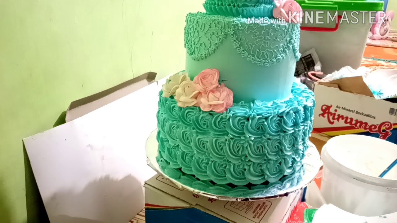 Detail Kue Pengantin 3 Tingkat Warna Biru Nomer 3