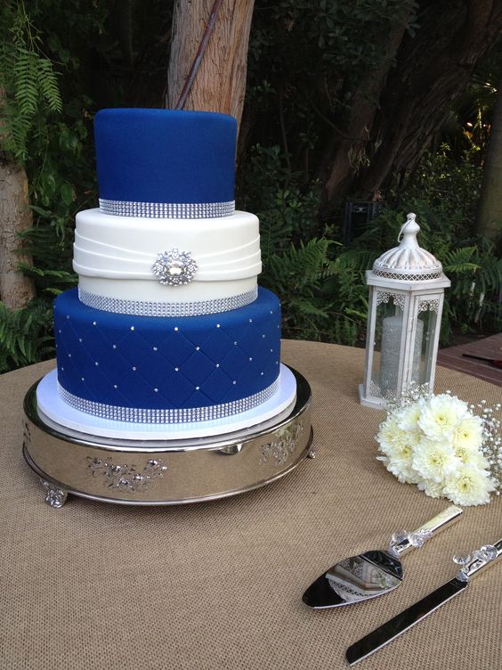 Detail Kue Pengantin 3 Tingkat Warna Biru Nomer 29