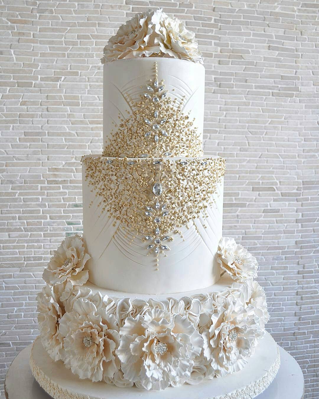 Detail Kue Pengantin Mewah Nomer 14