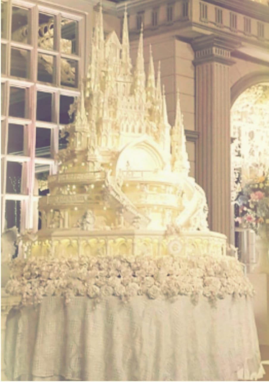 Detail Kue Pengantin Mewah Nomer 7