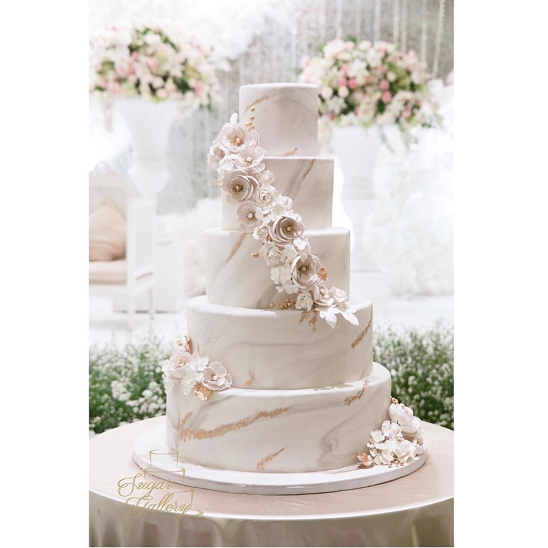 Detail Kue Pengantin Simple Elegan Nomer 25