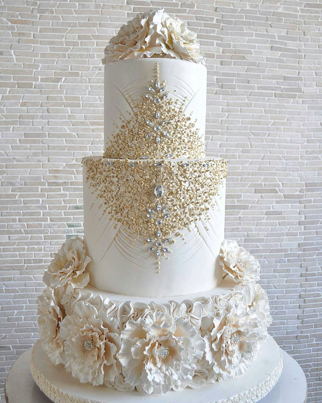 Detail Kue Pengantin Simple Elegan Nomer 41