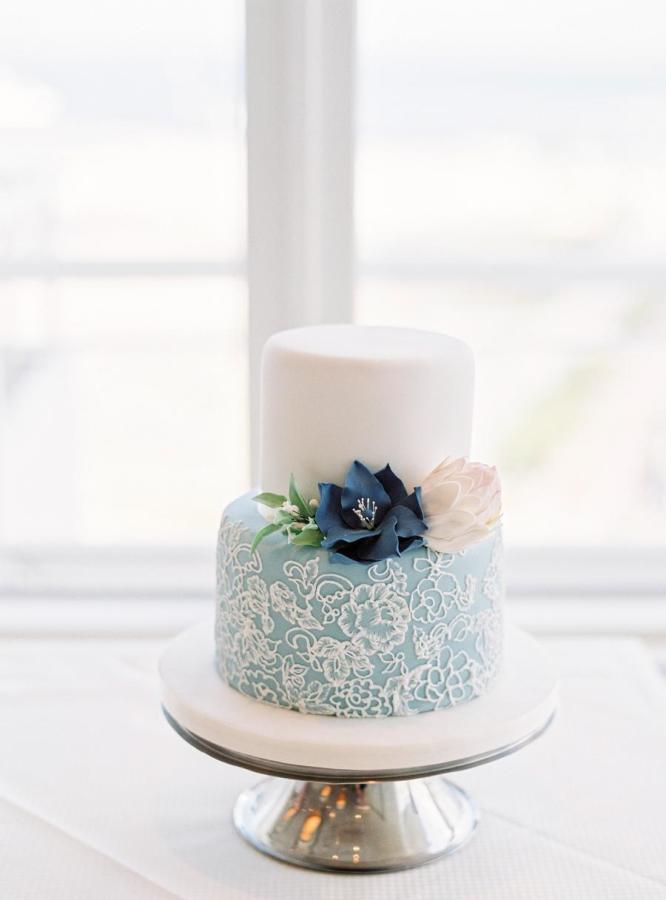Detail Kue Pengantin Simple Elegan Nomer 47