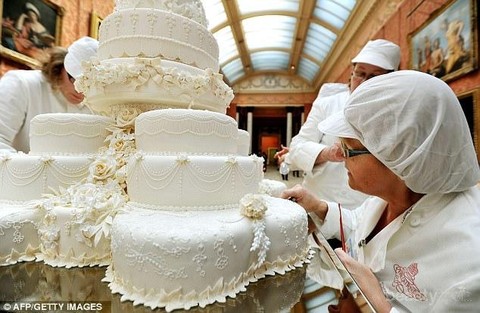 Detail Kue Pernikahan Pangeran William Nomer 55