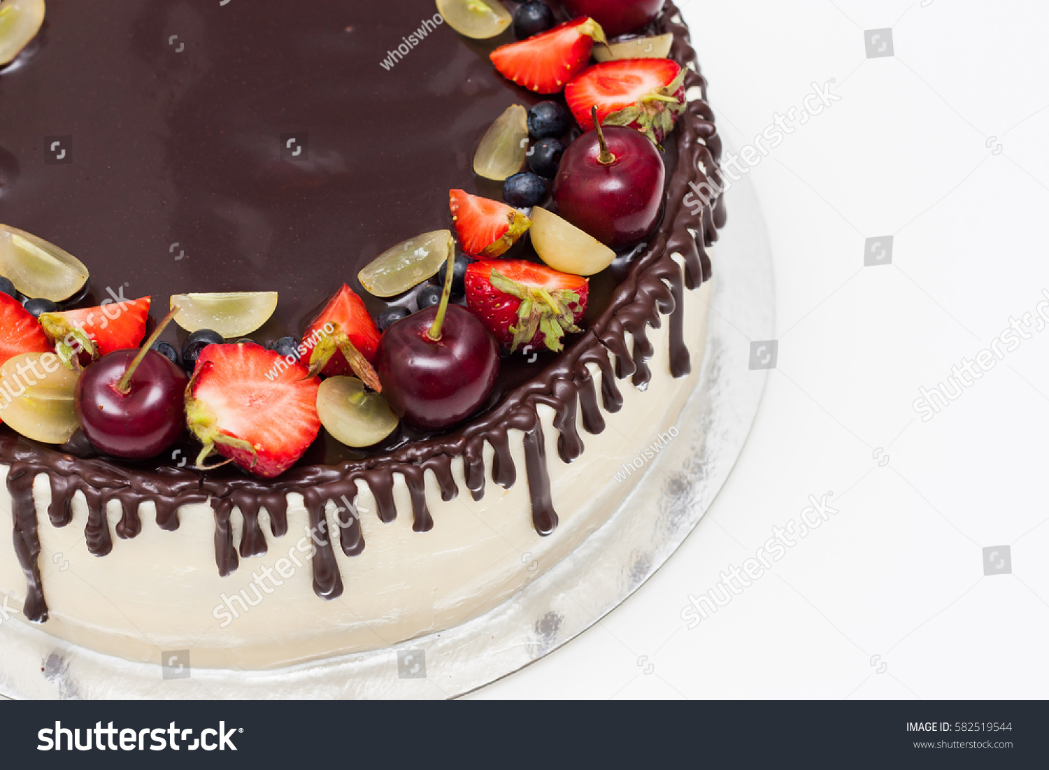 Detail Kue Tart Coklat Strawberry Nomer 45