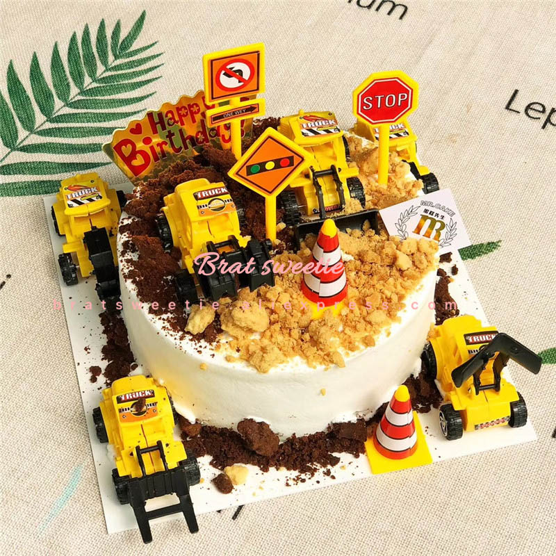 Detail Kue Tart Gambar Mobil Truk Nomer 30