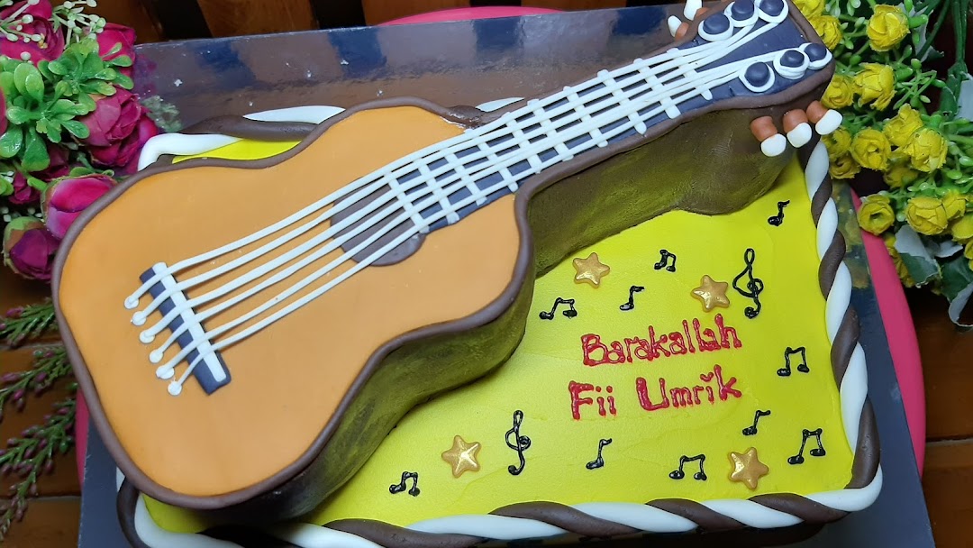 Detail Kue Tart Karakter Gitar Nomer 44