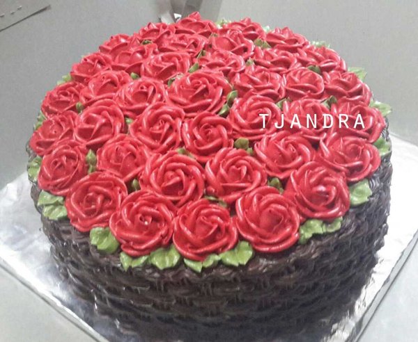 Detail Kue Tart Mawar Merah Nomer 5