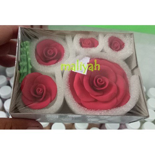 Detail Kue Tart Mawar Merah Nomer 41