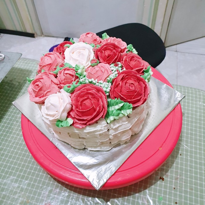 Detail Kue Tart Mawar Merah Nomer 46