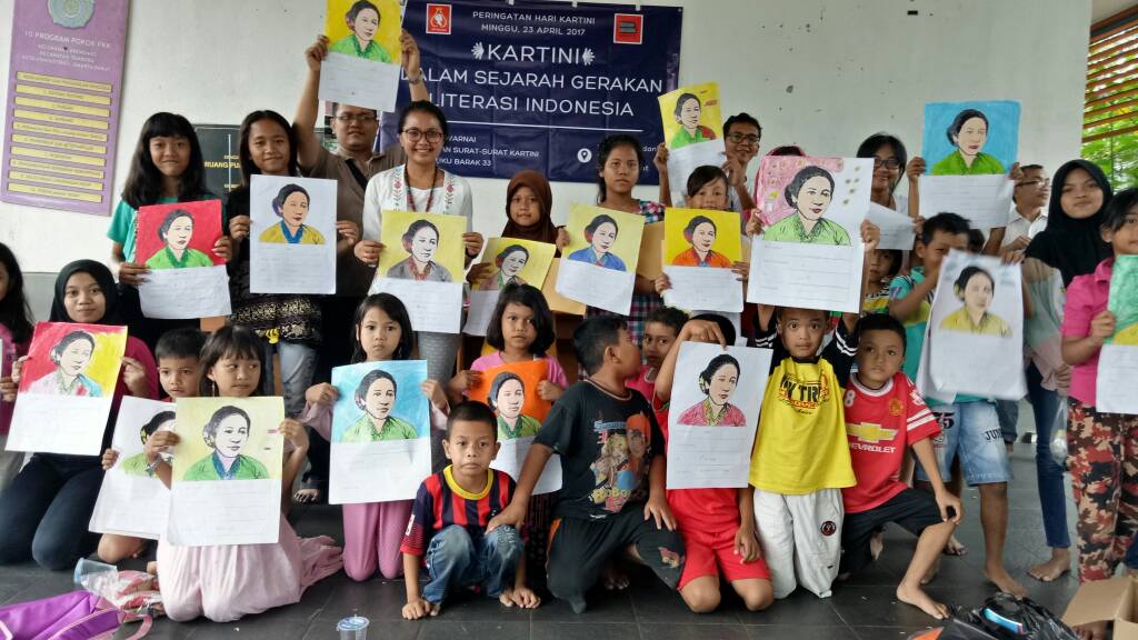 Detail Mewarnai Gambar Kartini Nomer 29