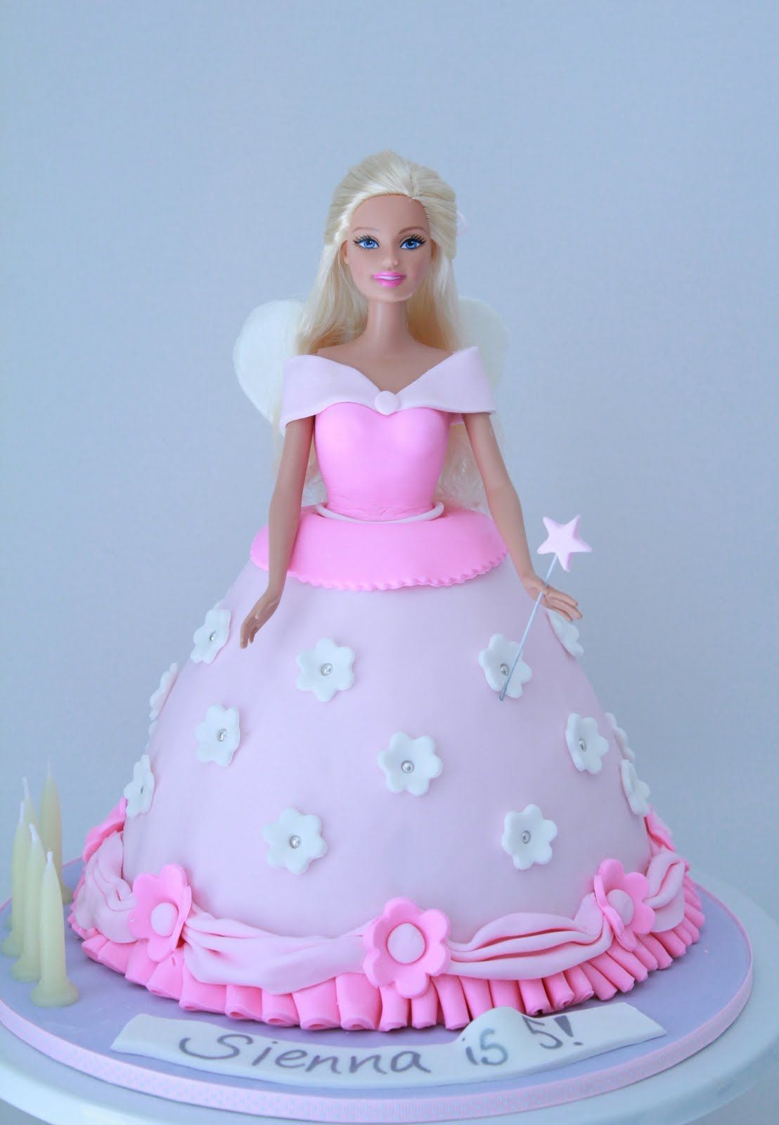 Detail Kue Ulang Tahun Barbie Kupu Kupu Nomer 4