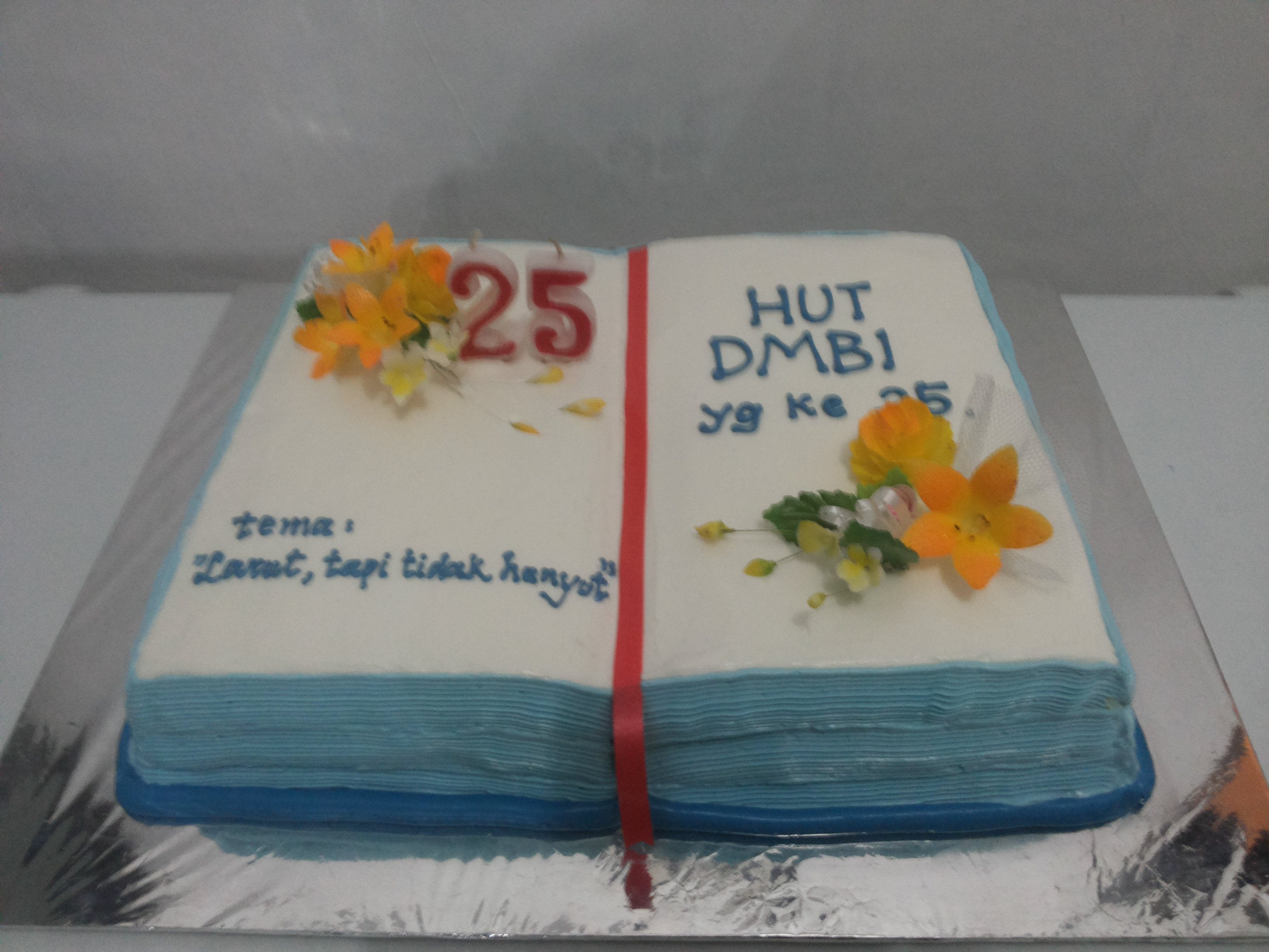 Detail Kue Ulang Tahun Bentuk Alkitab Nomer 6