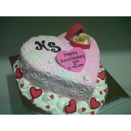 Detail Kue Ulang Tahun Bentuk Love Warna Merah Nomer 46