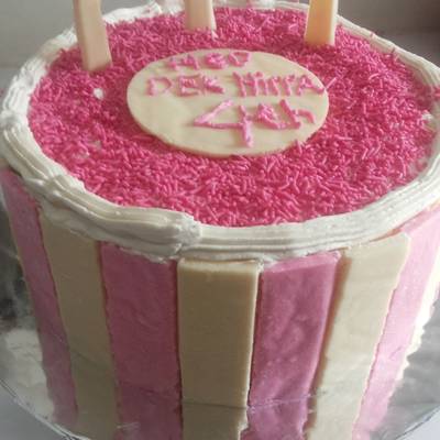Detail Kue Ulang Tahun Coklat Putih Nomer 41