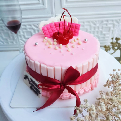 Detail Kue Ulang Tahun Coklat Putih Nomer 8