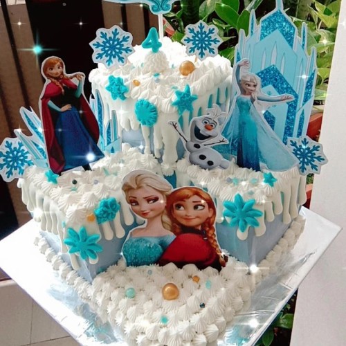 Detail Kue Ulang Tahun Elsa Nomer 27