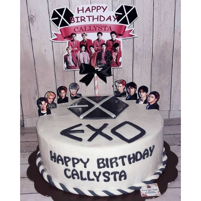 Kue Ulang Tahun Exo - KibrisPDR