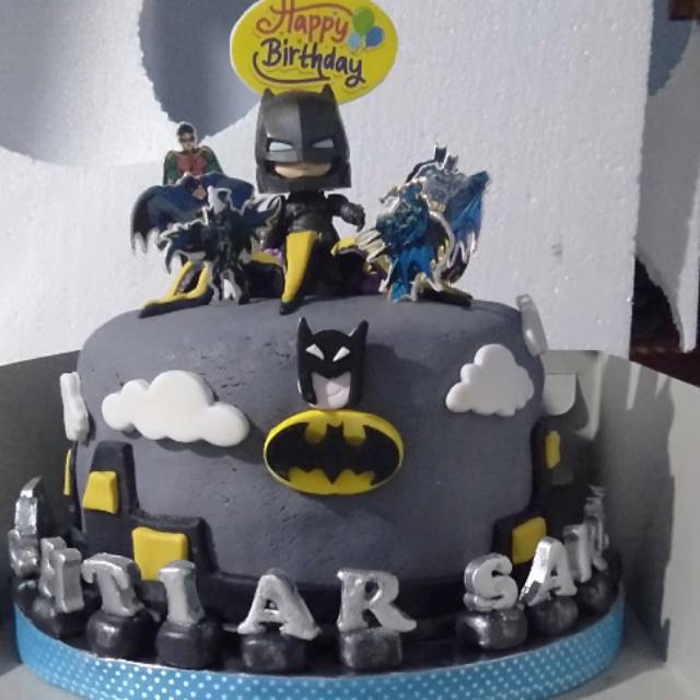 Detail Kue Ulang Tahun Gambar Batman Nomer 43
