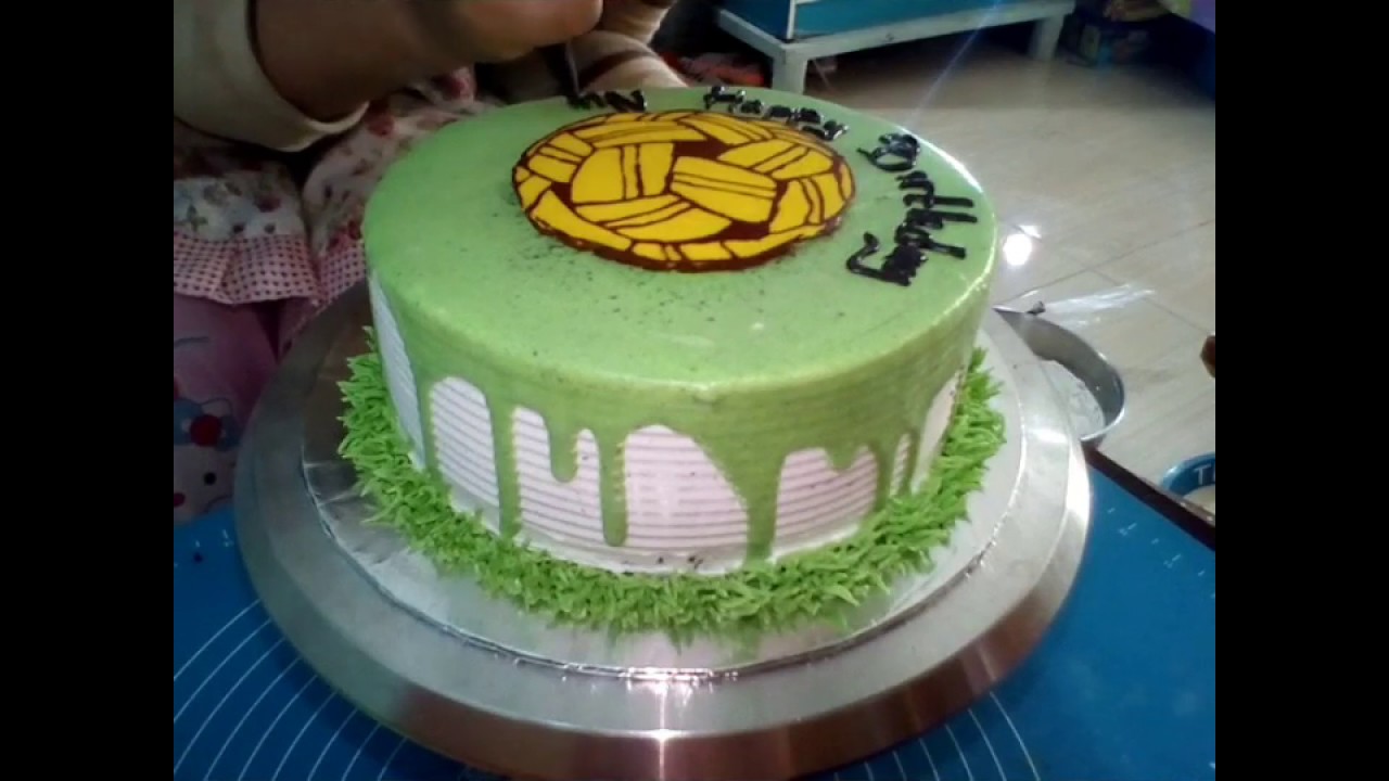 Detail Kue Ulang Tahun Gambar Bola Nomer 23