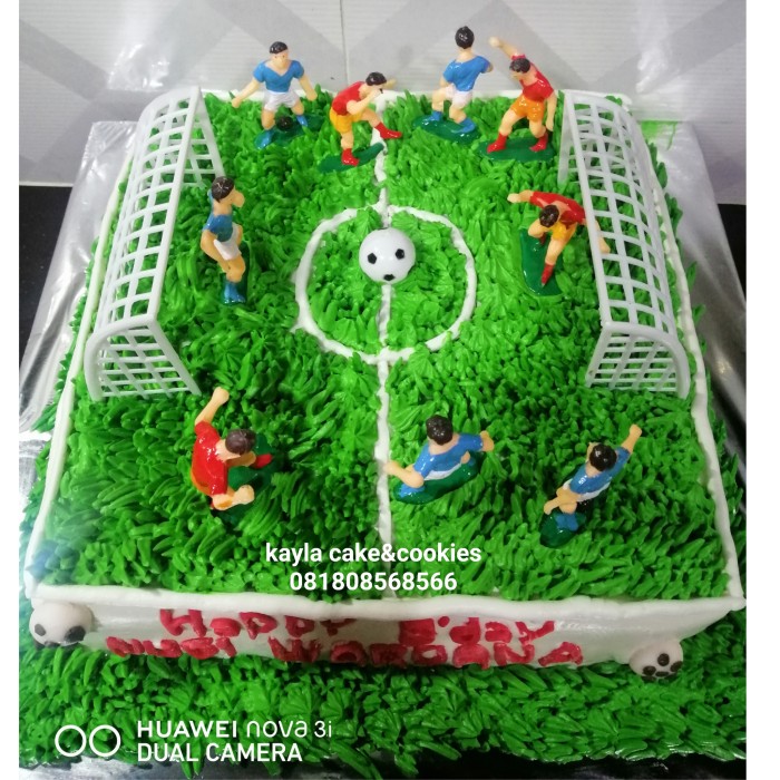 Detail Kue Ulang Tahun Gambar Bola Nomer 42