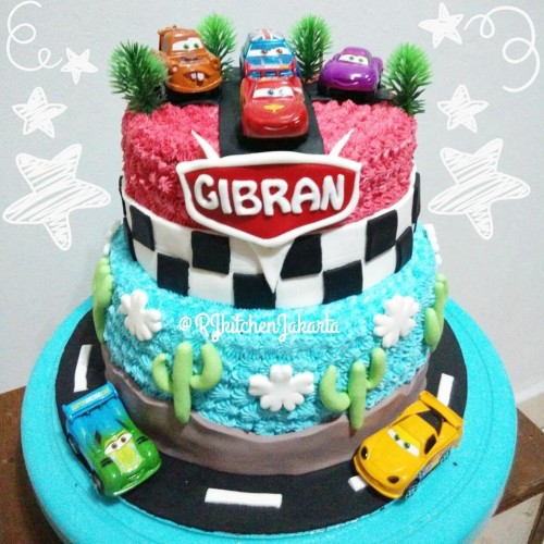 Detail Kue Ulang Tahun Gambar Mobil Nomer 3