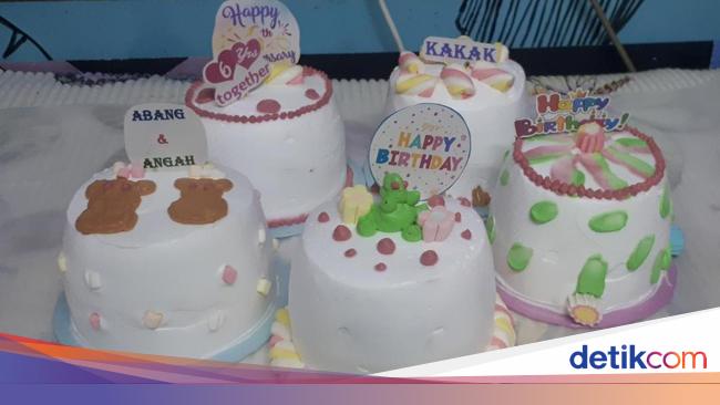 Detail Kue Ulang Tahun Gambar Orang Nomer 17