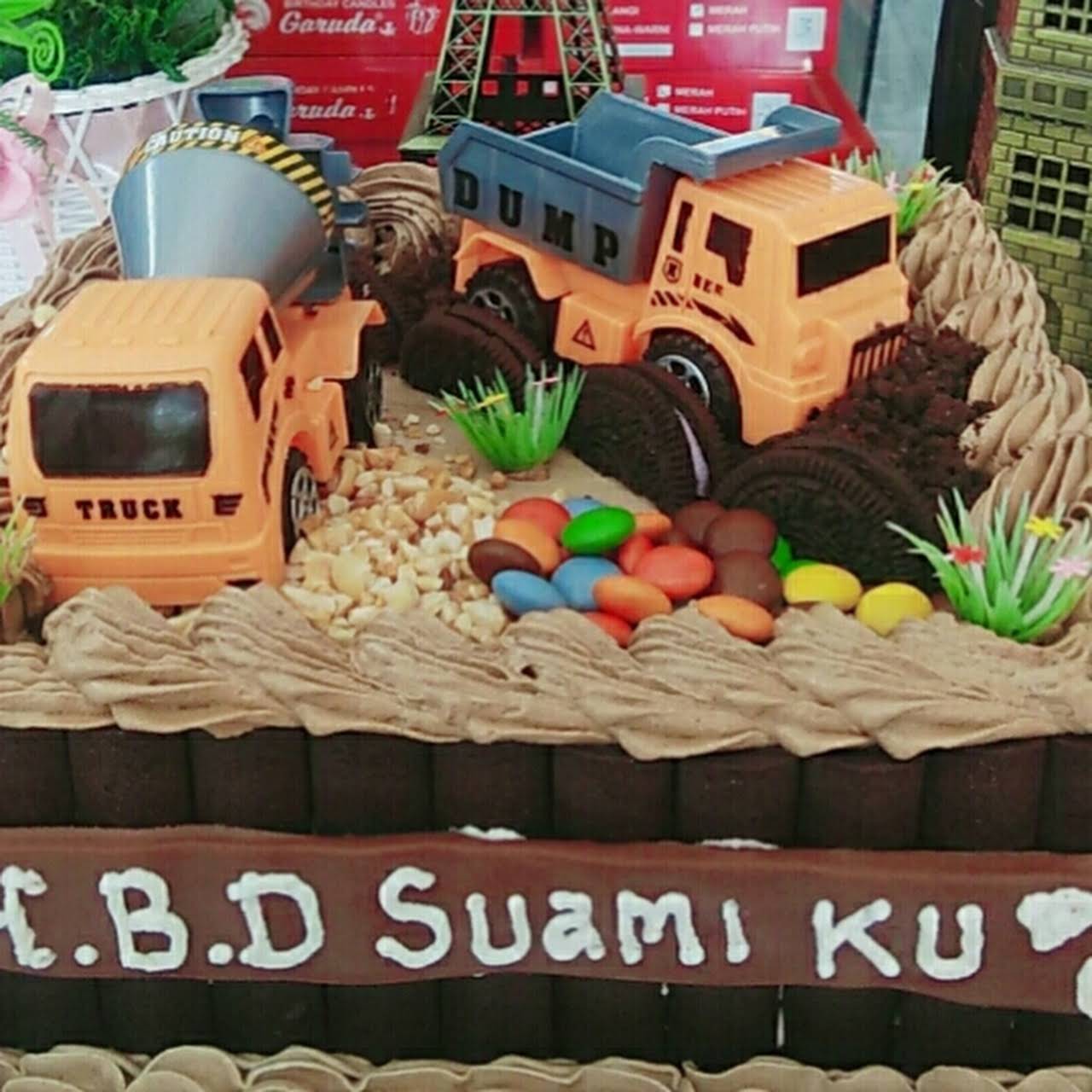 Detail Kue Ulang Tahun Gambar Truk Nomer 54