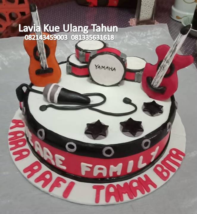 Detail Kue Ulang Tahun Gitar Nomer 30