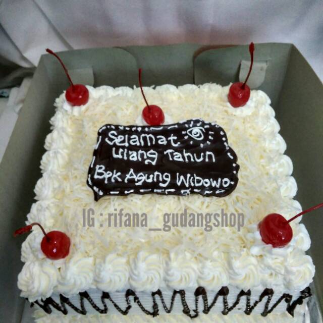 Detail Kue Ulang Tahun Istimewa Nomer 3