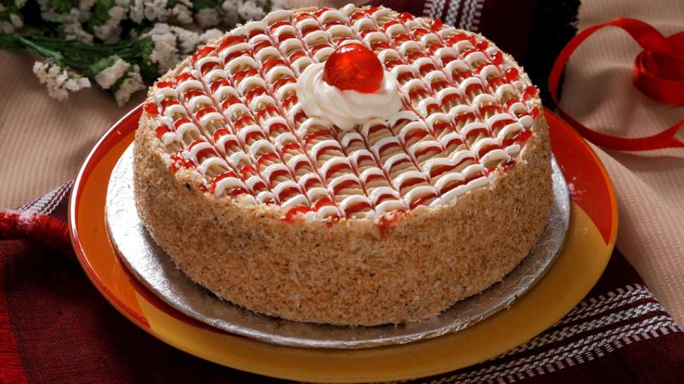 Detail Kue Ulang Tahun Merah Putih Nomer 39