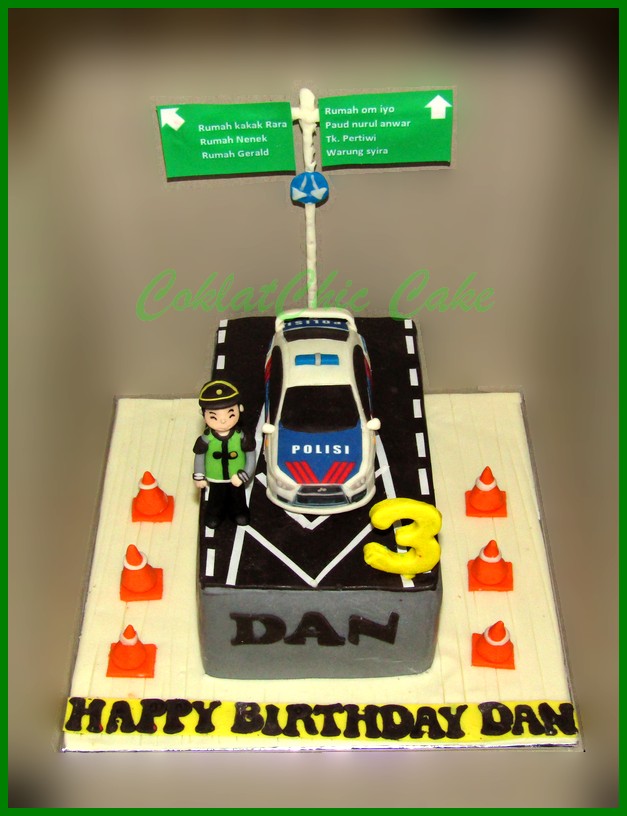 Detail Kue Ulang Tahun Mobil Polisi Nomer 22