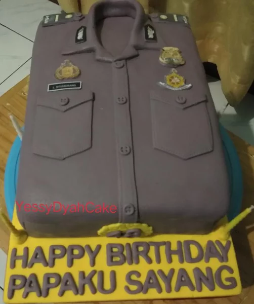 Detail Kue Ulang Tahun Mobil Polisi Nomer 33
