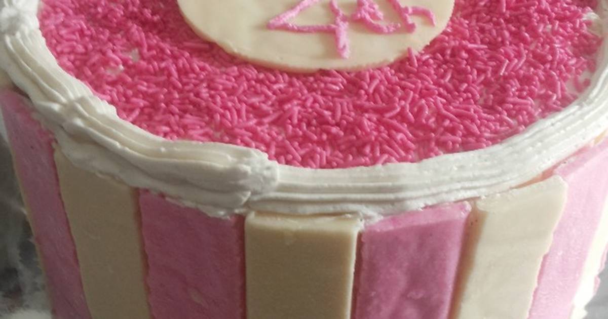 Detail Kue Ulang Tahun Pink Nomer 4