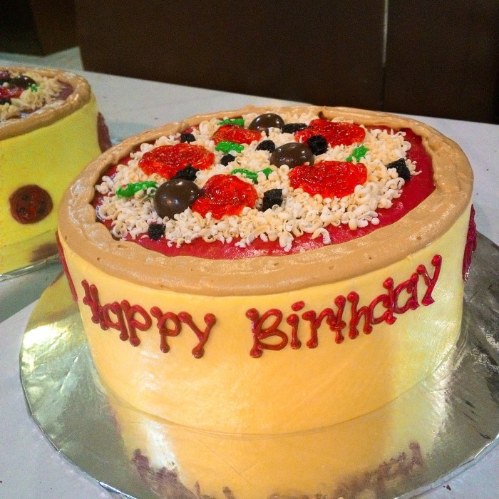 Detail Kue Ulang Tahun Pizza Nomer 21