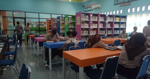 Detail Desain Ruang Perpustakaan Sekolah Nomer 16