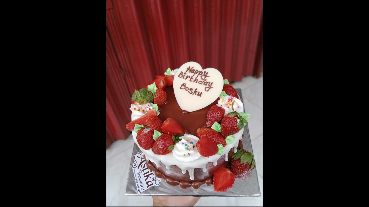 Detail Kue Ulang Tahun Topping Strawberry Nomer 44