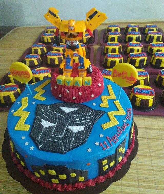 Detail Kue Ulang Tahun Transformer Nomer 6