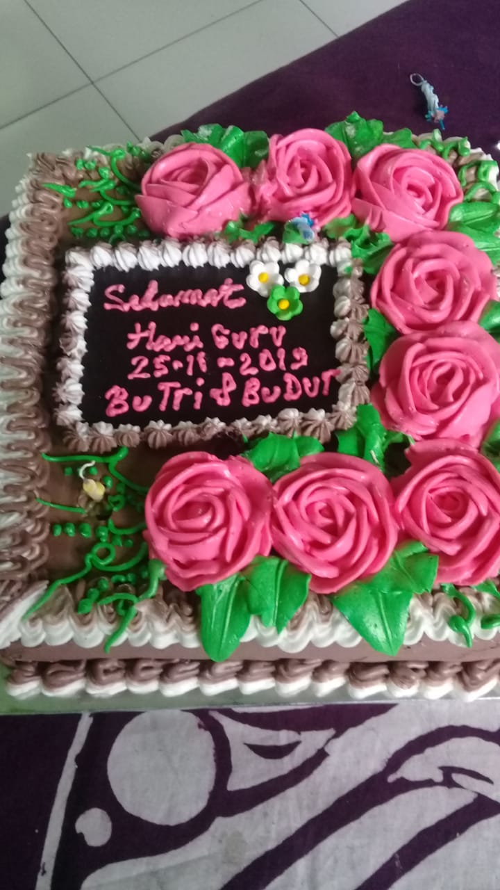 Detail Kue Ulang Tahun Untuk Guru Nomer 38