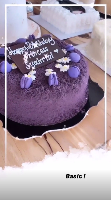 Detail Kue Ulang Tahun Warna Ungu Nomer 3