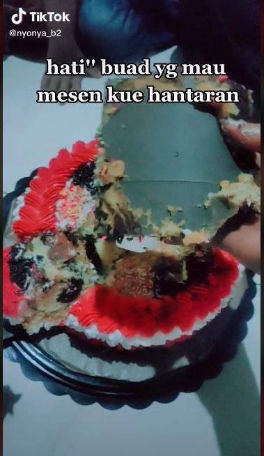 Detail Kue Ultah Ada Fotonya Nomer 36