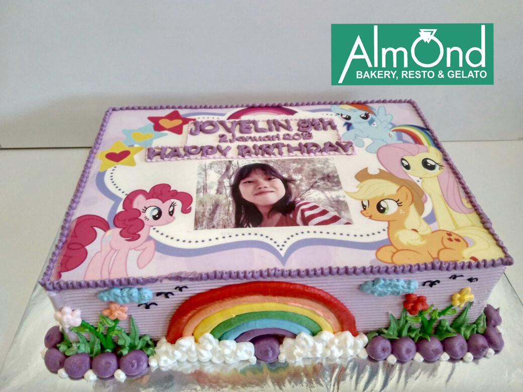 Detail Kue Ultah Ada Fotonya Nomer 42