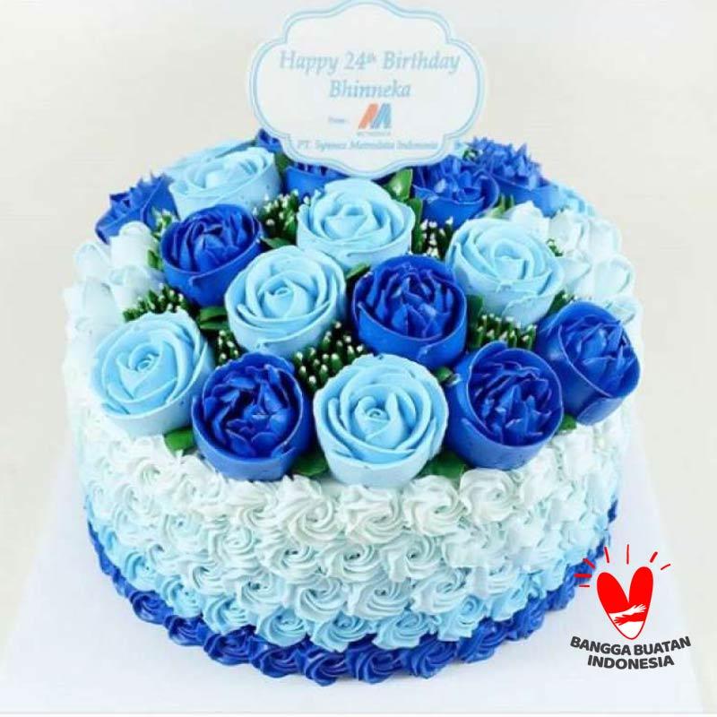 Detail Kue Ultah Biru Putih Nomer 24