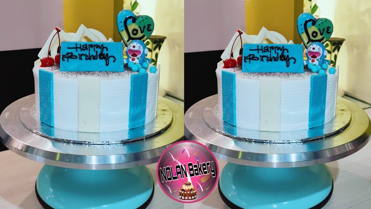 Detail Kue Ultah Biru Putih Nomer 7