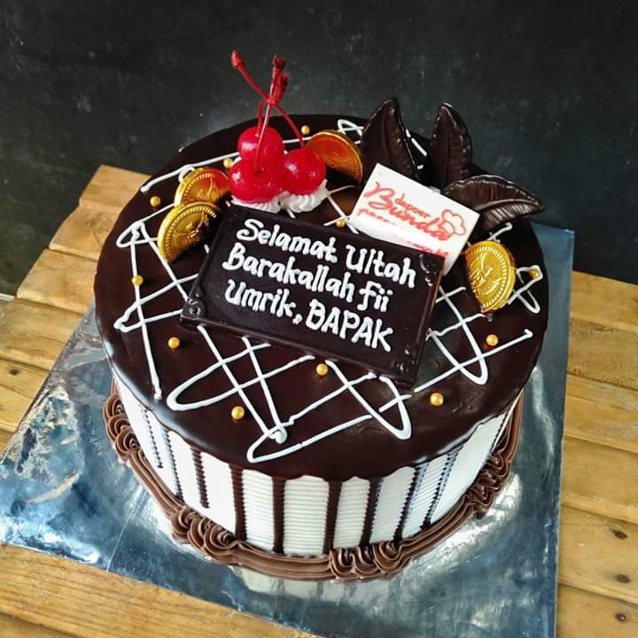 Detail Kue Ultah Dewasa Unik Nomer 8