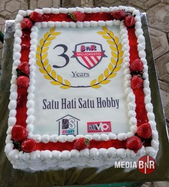 Detail Kue Ultah Gambar Burung Murai Nomer 32