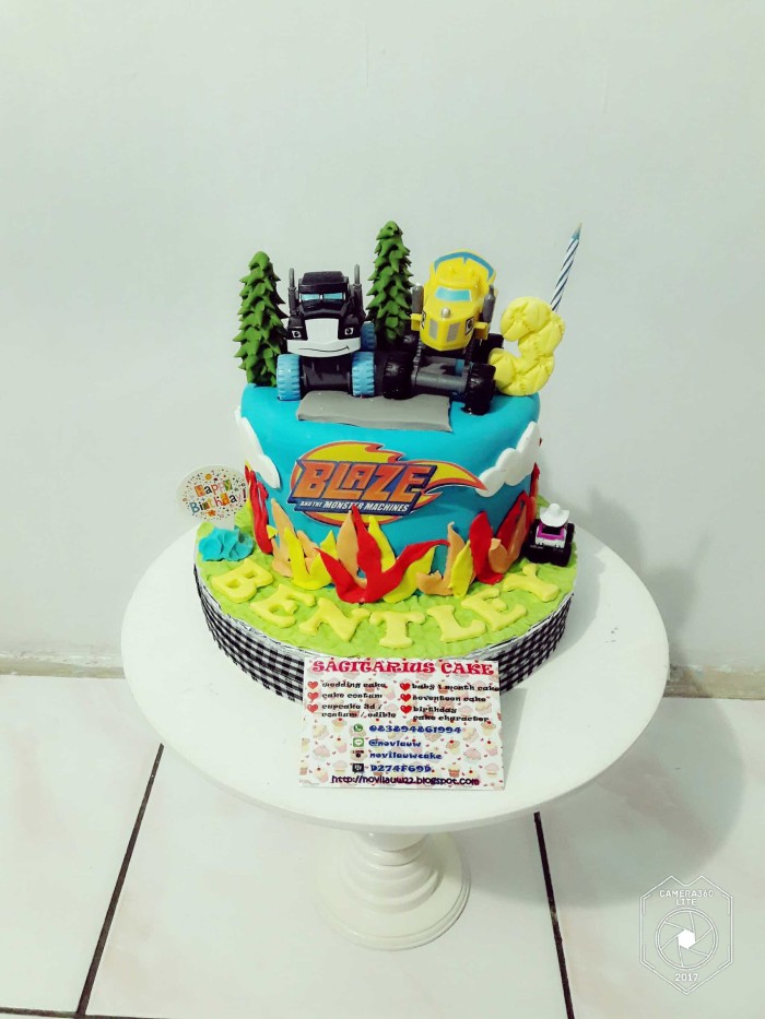 Detail Kue Ultah Karakter Truk Nomer 11