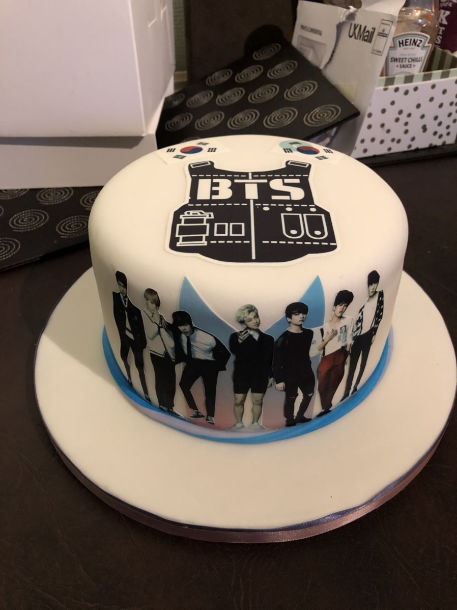 Detail Kue Ultah Logo Bts Nomer 20