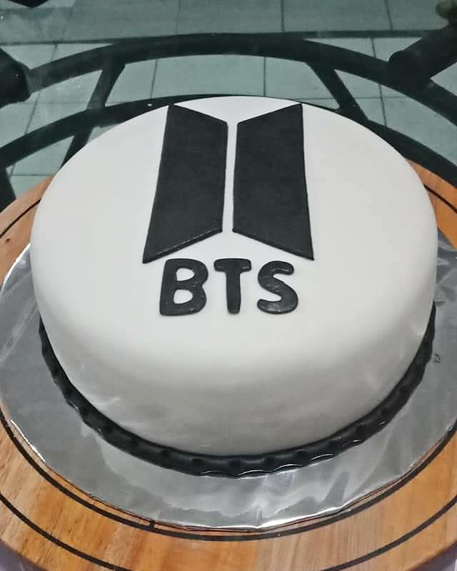 Detail Kue Ultah Logo Bts Nomer 3