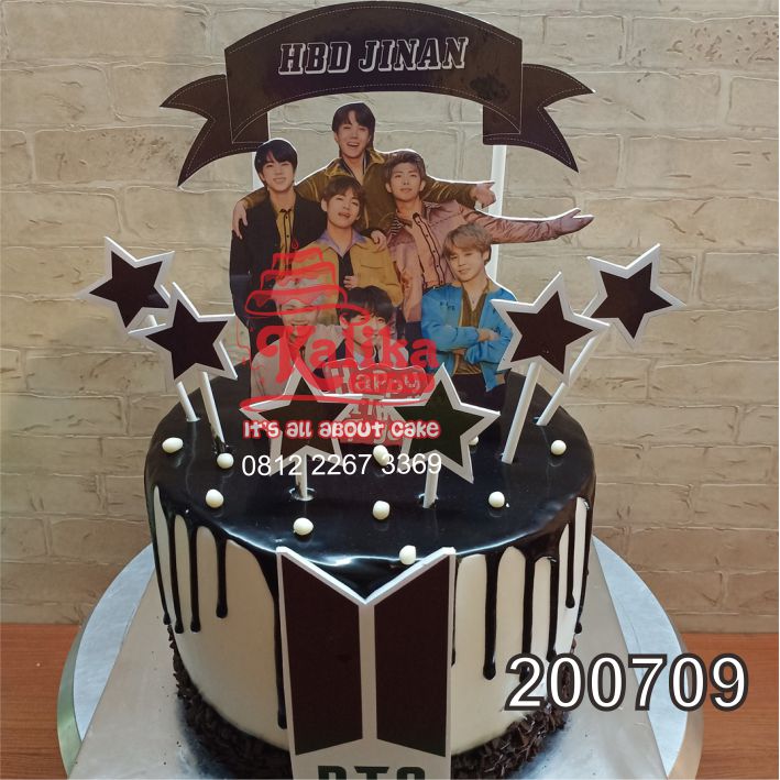 Detail Kue Ultah Logo Bts Nomer 44